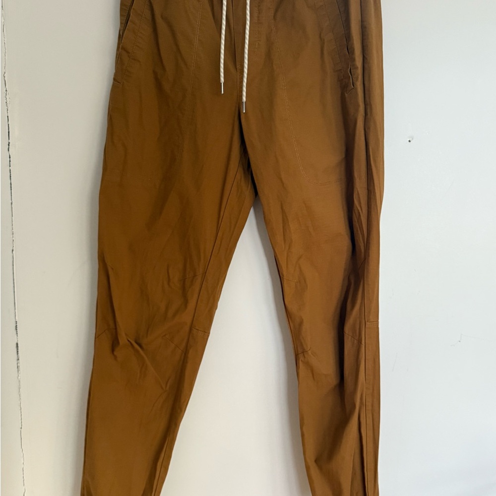 Vuori Men's Tan Joggers Size L (33 inseam)